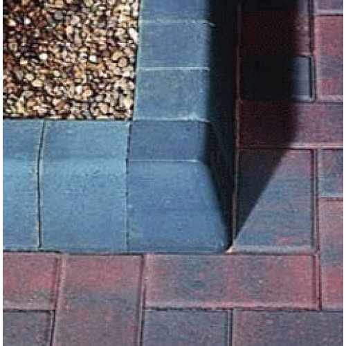 Kerb Corner Unit: External Half Batter Profile, High Kerb Corner in Charcoal - 200mm High 