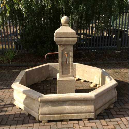 Natural Limestone Fountain - French Lyon Design: 2.3mtr Diameter