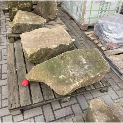 Reclaimed Rockery Stone DS4